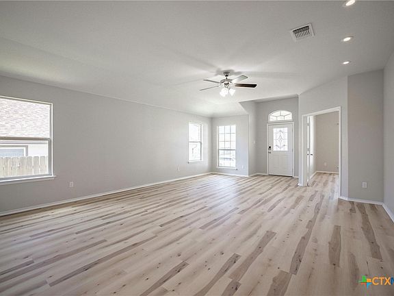 2nd image of 1139 Lilac Ledge Dr