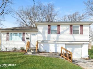 5200 N Sycamore Dr, Kansas City, MO 64119