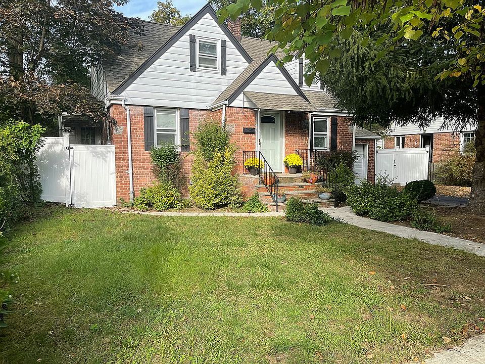 1st image of 24 5th Ave