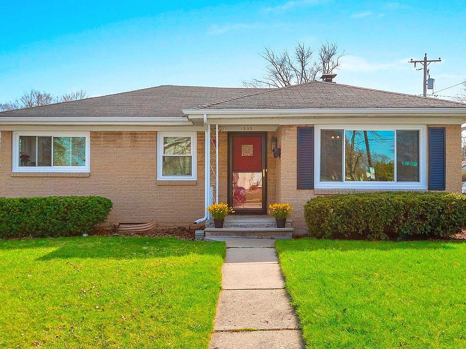 1st image of 1295 Hickory Hill Dr