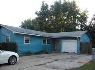 629 S Brownthrush Ln, Wichita, KS 67212