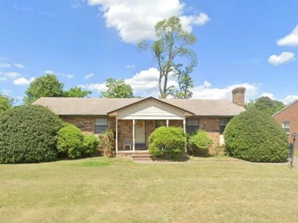 1206 Burlington Dr, Colonial Heights, VA 23834
