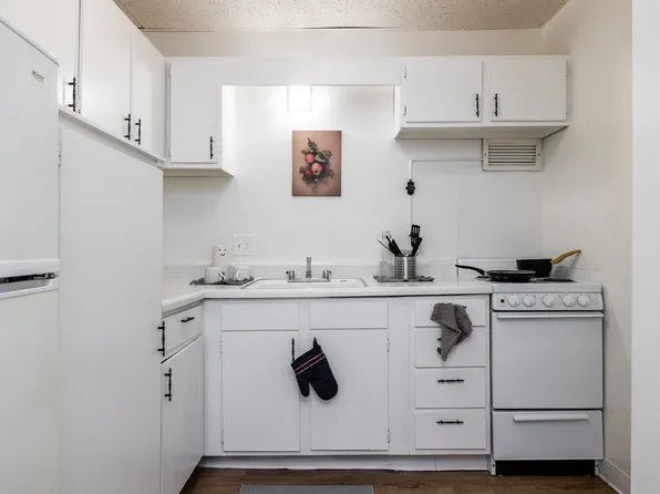 Riverview Apartments