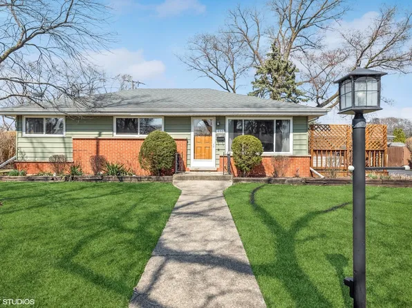 15W450 Victory Pkwy, Elmhurst, IL 60126