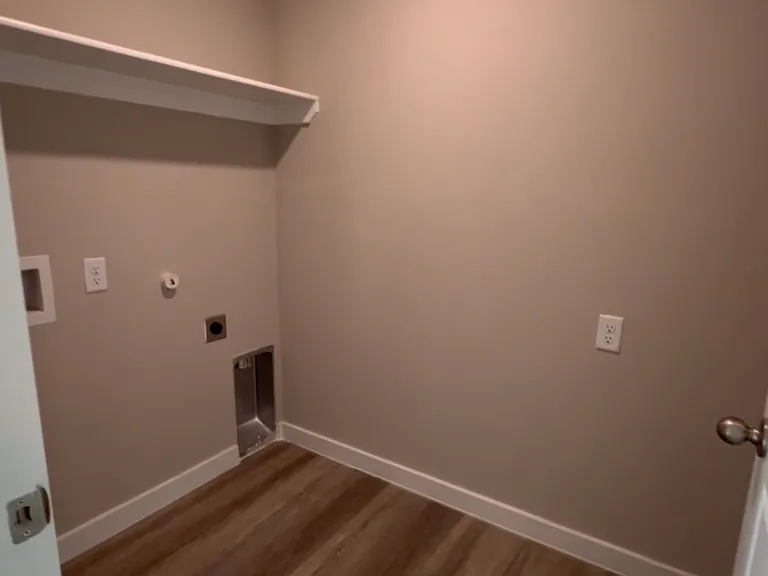 3017 Lynn Ln — Photo 5