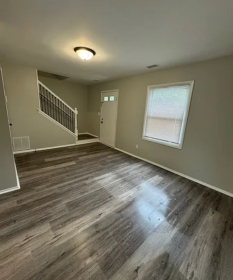 302-312 W Lincoln Ave #304 — Photo 6