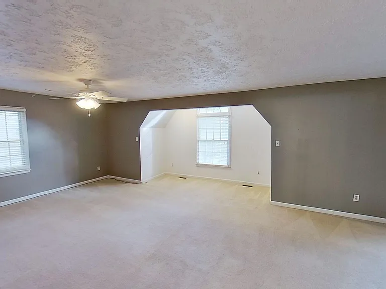 5911 Herring Ct — Photo 26