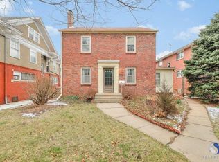 1936 E St, Lincoln, NE 68510