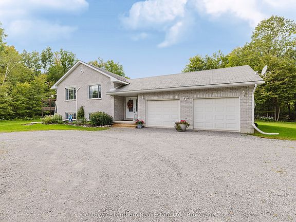 2nd image of 2487 Marysville Rd