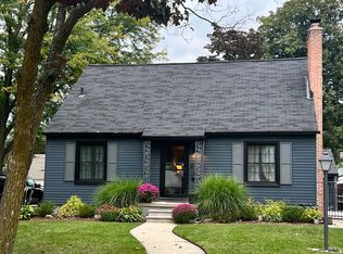 1116 Mayfield Dr, Royal Oak, MI