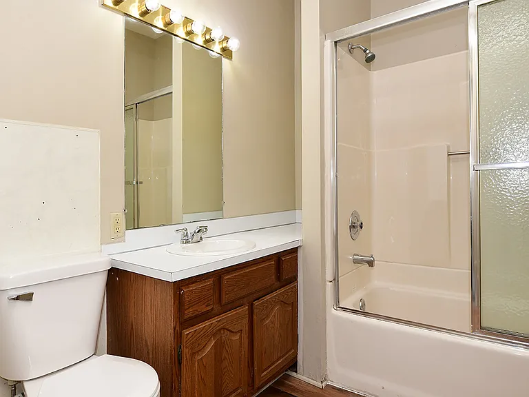 615 Willow Ave #2 — Photo 14