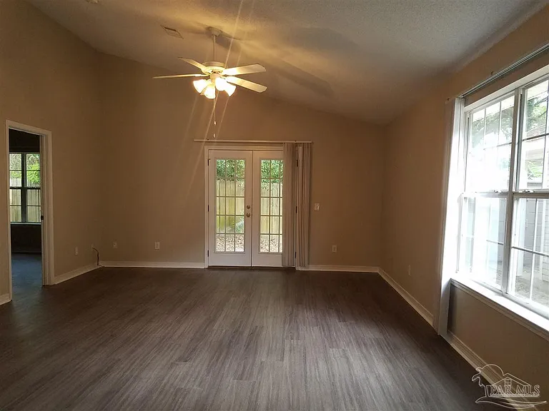 5944 Last Big Tree Ln — Photo 4