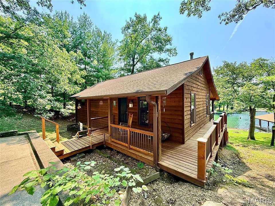 1st image of 2026 Oak Way