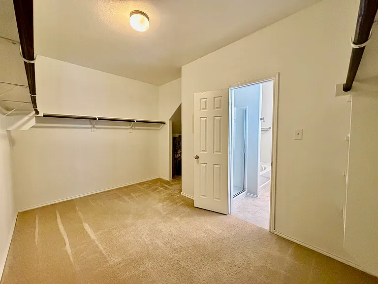 3105 Montserrat Creek Dr — Photo 16