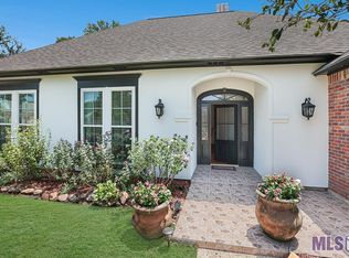626 Shadow Oak Dr, Baton Rouge, LA 70810