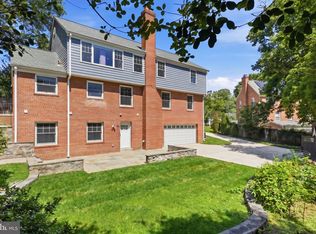 6012 Overlea Rd, Bethesda, MD 20816