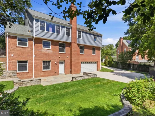 6012 Overlea Rd, Bethesda, MD 20816