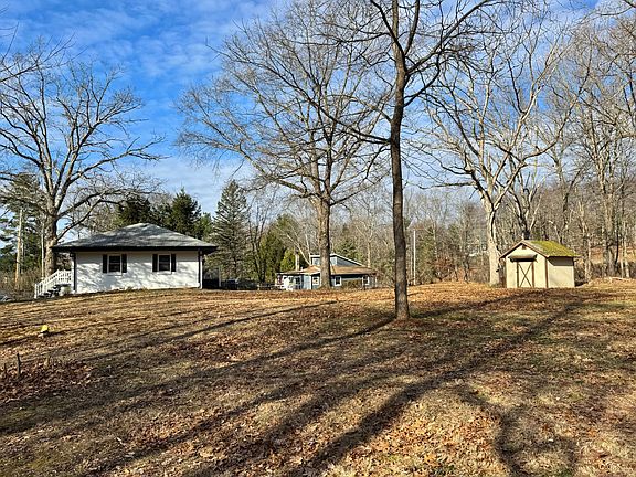 3rd image of 15 Melvin Rd