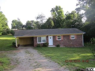 237 Mountain Oak Ln, Hickory, NC 28601