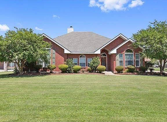 3rd image of 3805 Lake Catherine Dr