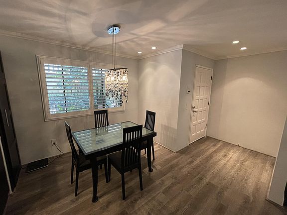 4th image of 3930 Centre St #102-1
