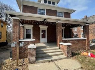 1005 S 5th St, Rockford, IL 61104