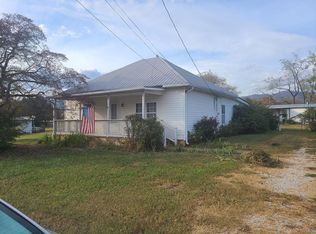 102 Walker St, Andrews, NC 28901