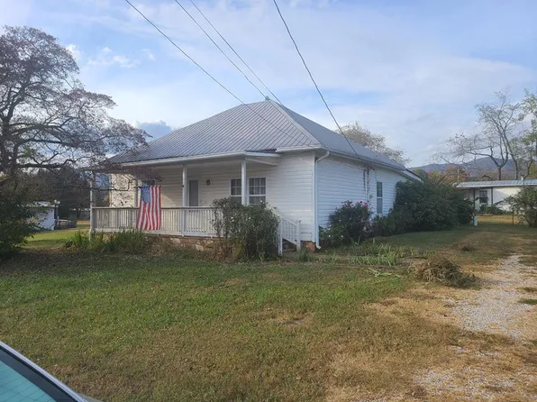 102 Walker St, Andrews, NC 28901