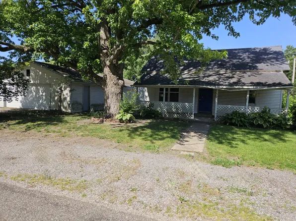 501 S Chicago St, Dewitt, IL 61735