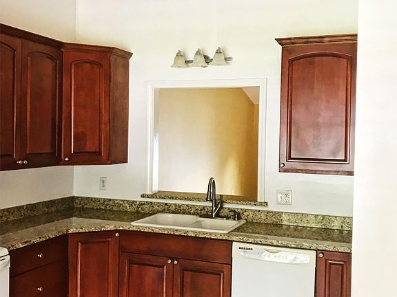 4th image of 3261 Walter Dr