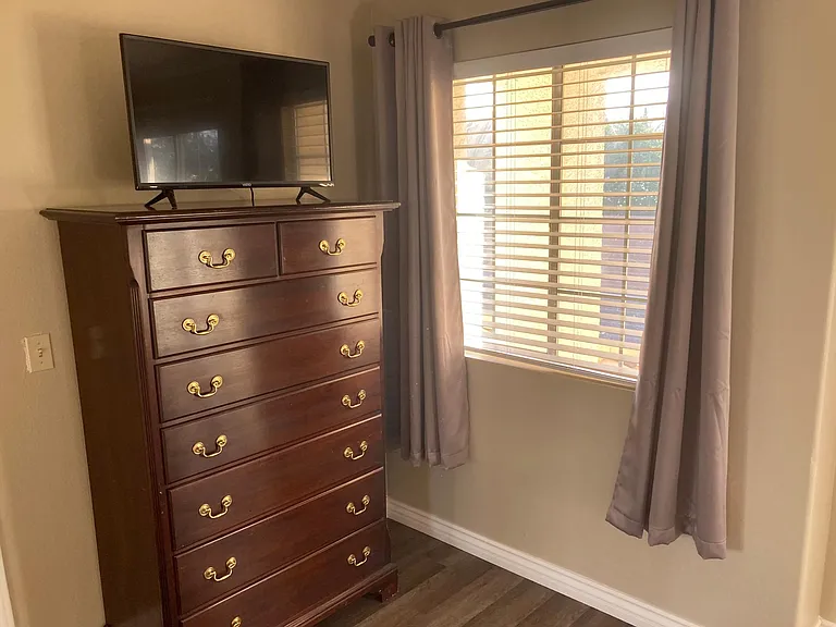 2208 Brighton Shore St — Photo 33