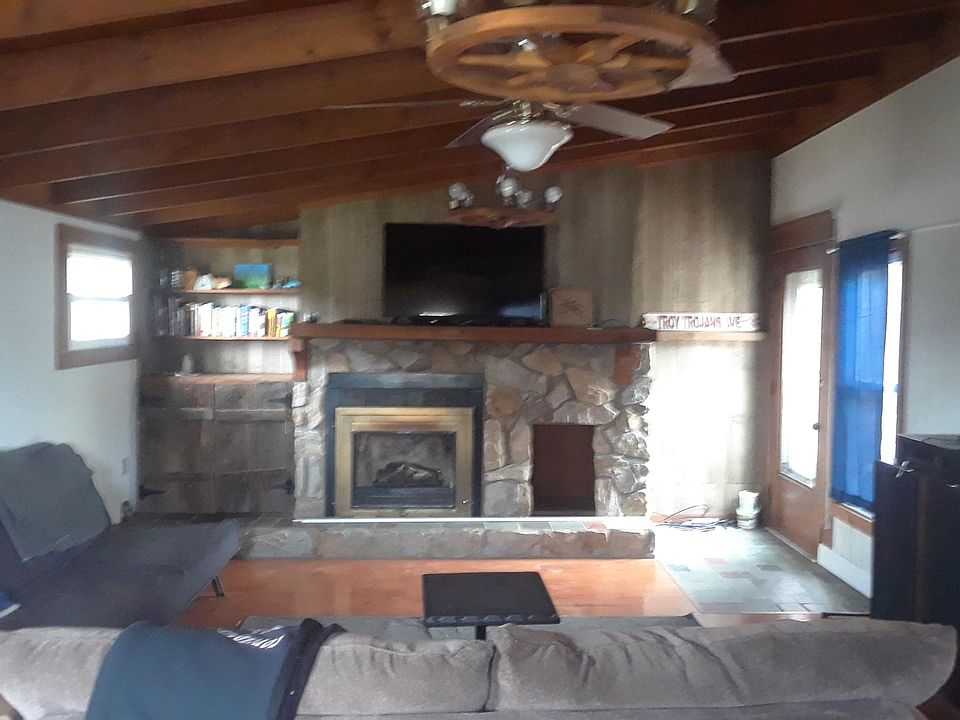 Living Room - Wood Floors, Vaulted Ceiling