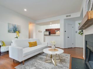 3922 Penderview Dr APT 305, Fairfax, VA 22033