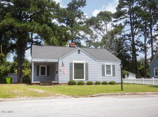 1606 Colonial Way, New Bern, NC 28560