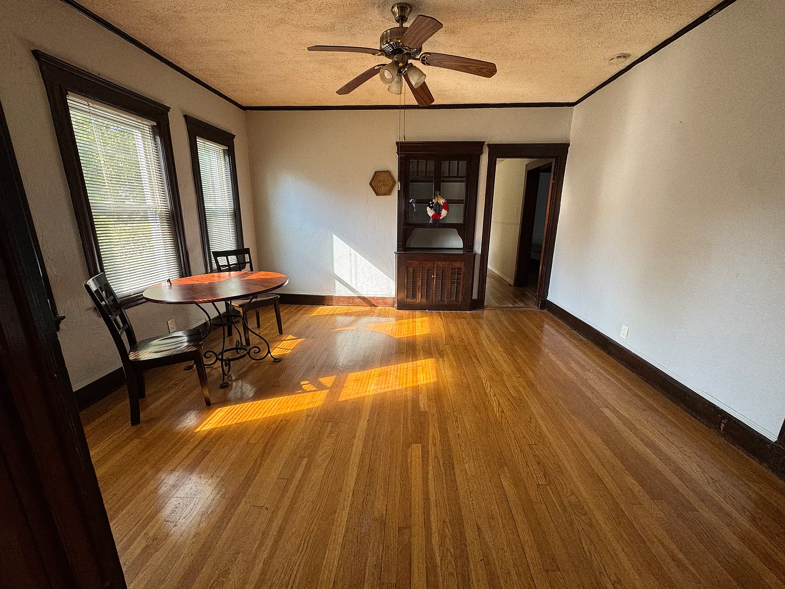 2 bed, 1000 sqft, $2,600 — Photo 4