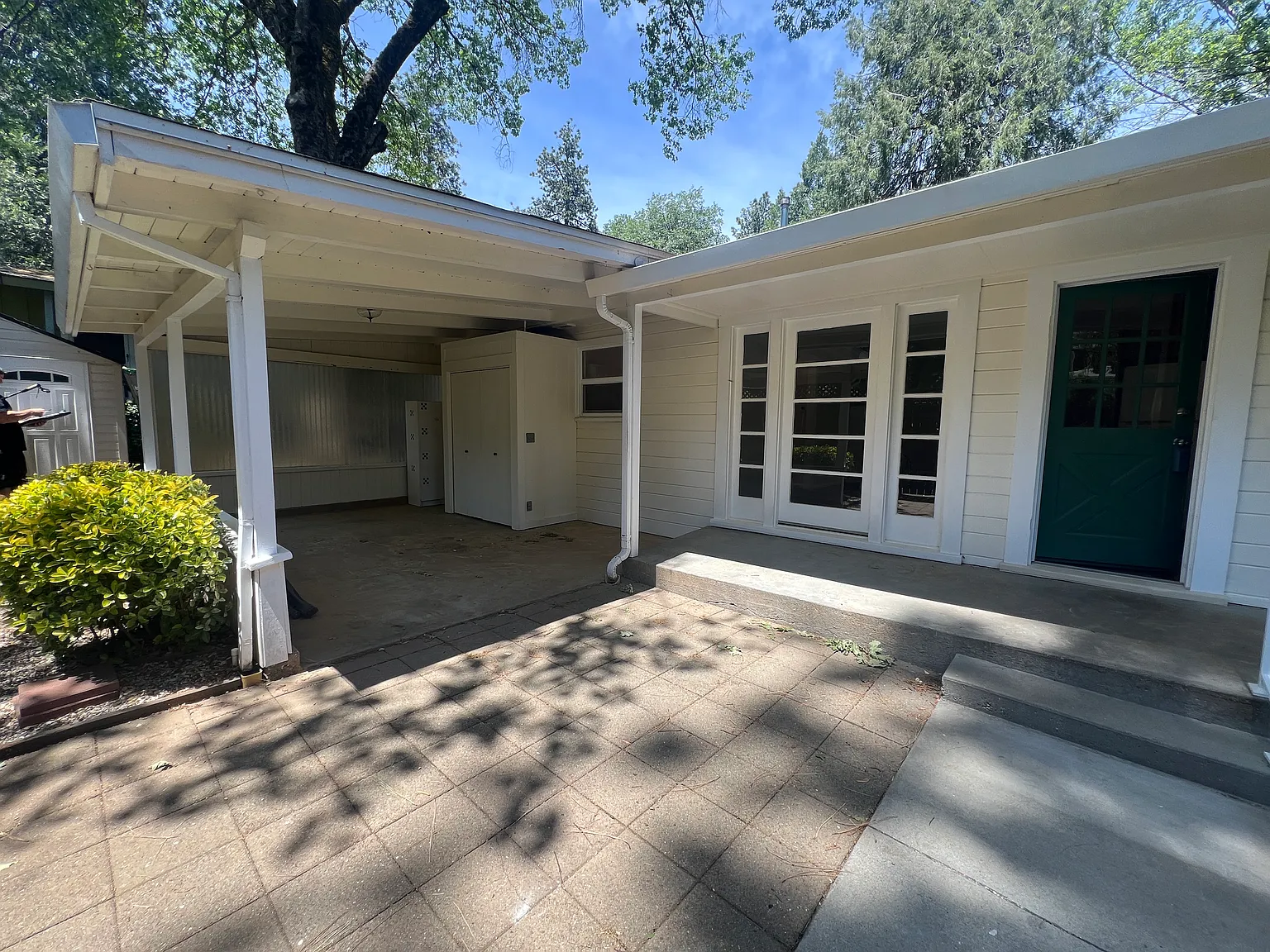 2 bed, 1100 sqft, $2,900 — Photo 2