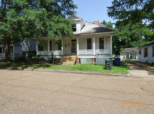317 Arlington Ave, Natchez, MS 39120
