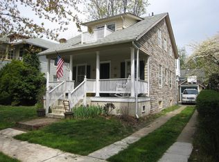 32 E Maple St, Alexandria, VA 22301