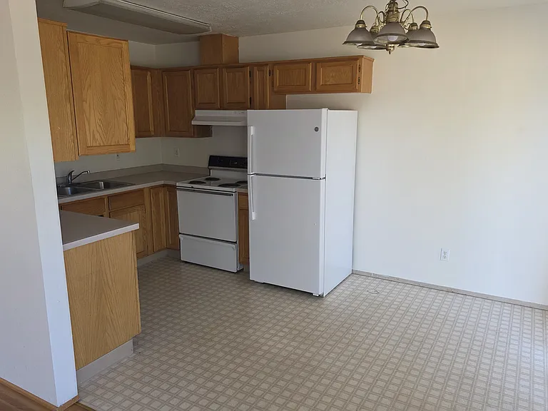 264 Ecols St S #2 — Photo 7