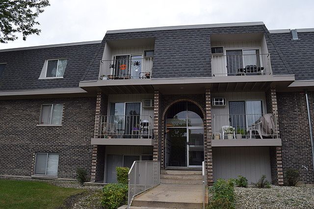 1st image of 824 Winesap Ct APT 303