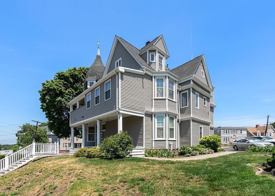 1st image of 155 Franklin Ave #3