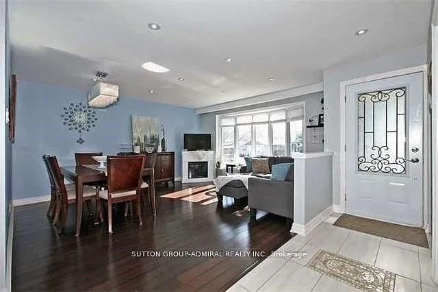 52 Tivoli Ct — Photo 3