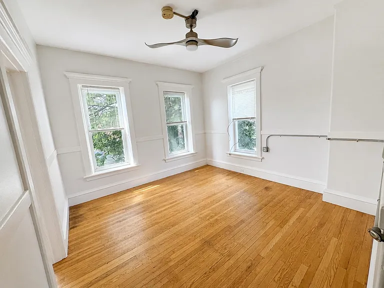 7 Court St #4 — Photo 2