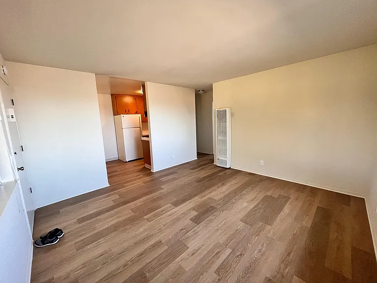 557 Spencer St #D — Photo 3