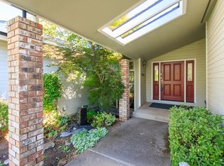 732 Fairway Ct, Ashland, OR 97520