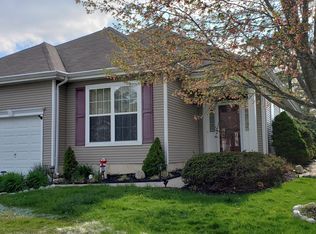 33 Shady Stream Rd, Barnegat, NJ 08005