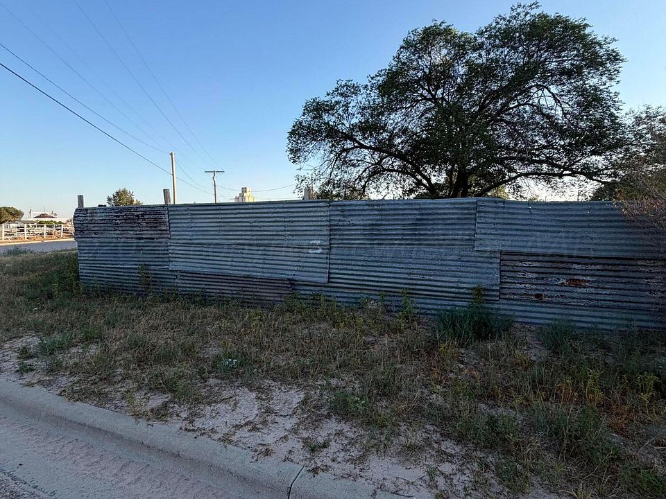 2nd image of 305 W Date Ave