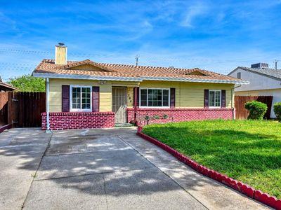 2041 Ernest Way, Sacramento, CA, 95825