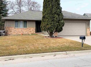 2633 Walker St, Sioux City, IA 51106
