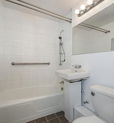 5th image of 165 W 66th St APT 5N